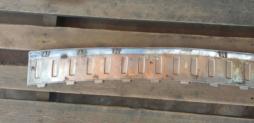 Накладка заднего бампера Mercedes GL (X166) 12-16 Б/У Оригинал A1668840190