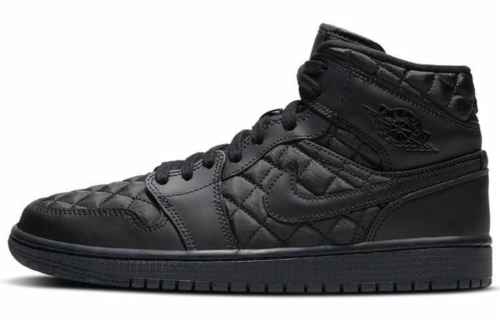 Кроссовки Jordan Air Jordan 1 Mid Se "Black Quilted" (Женская размерная сетка)