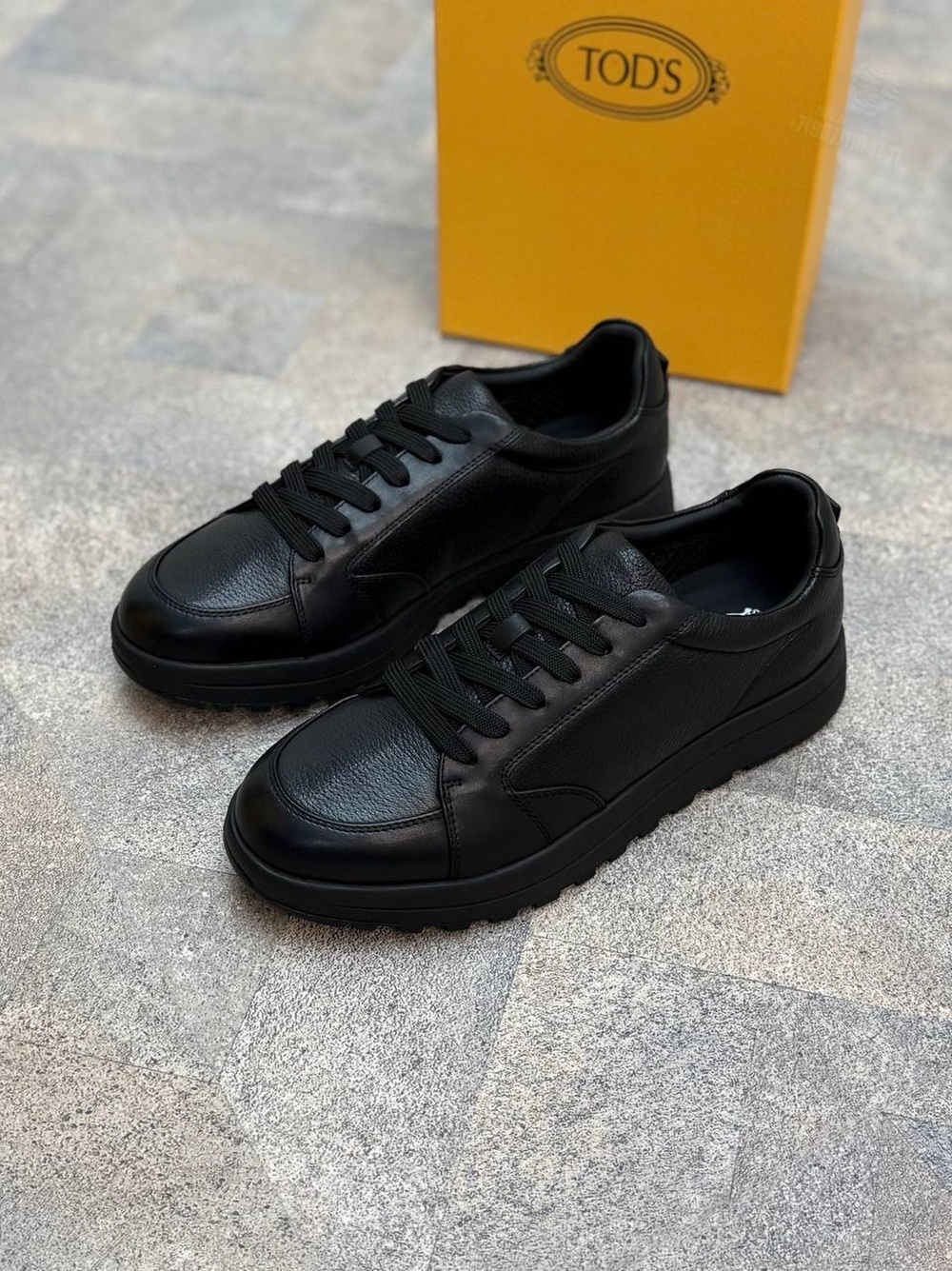 Кроссовки Bally