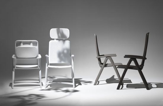 Кресло пластиковое складное Acquamarina цвет антрацит Италия