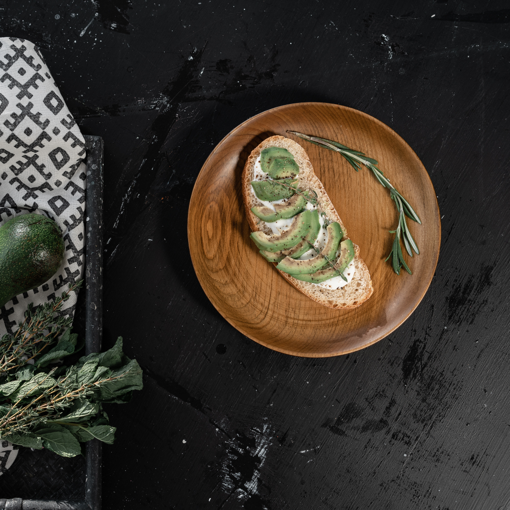 Деревянная плоская тарелка Art of Siberia из дерева сибирский кедр T129