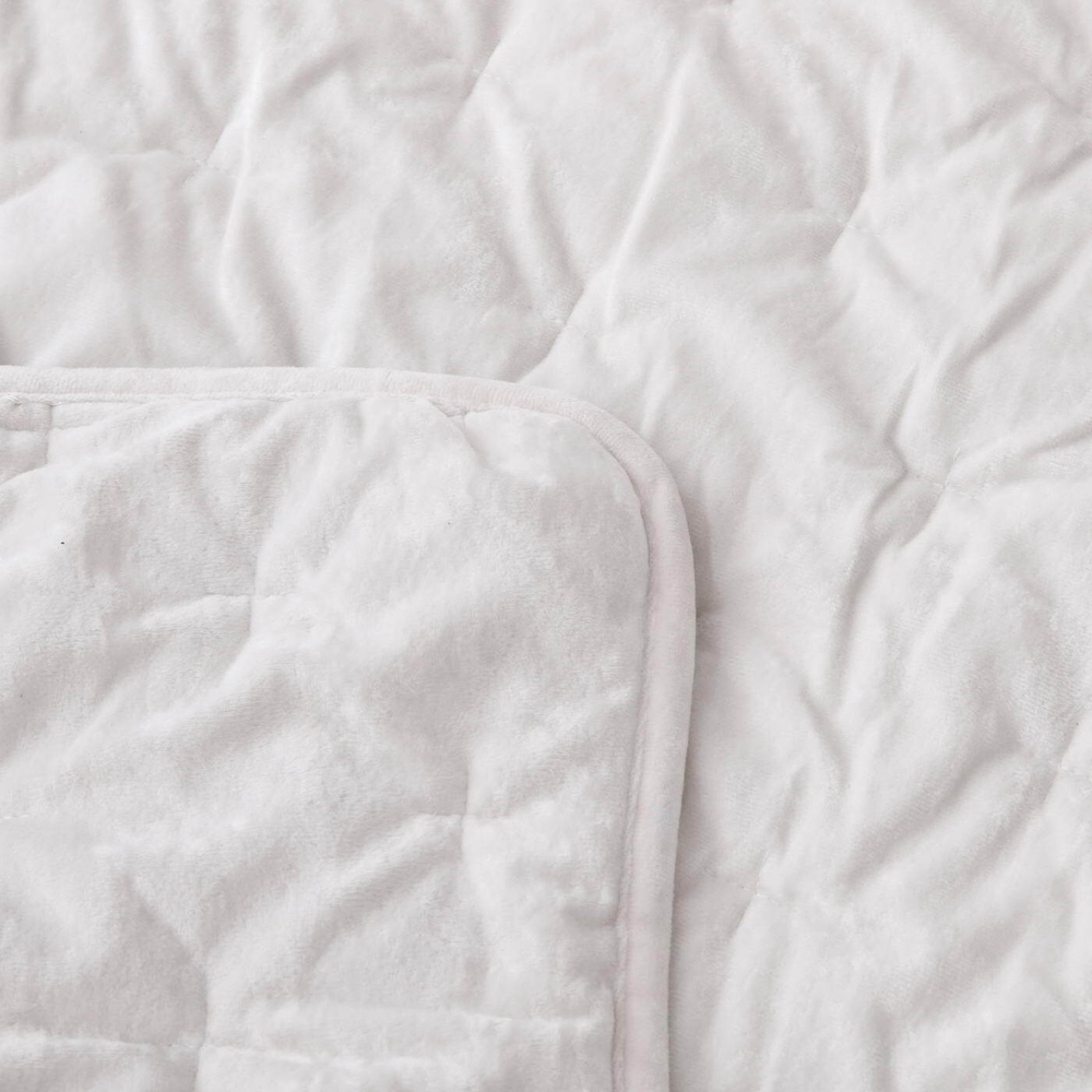 Покрывало 240x260 Sofi De MarkO Алира молочно-белое