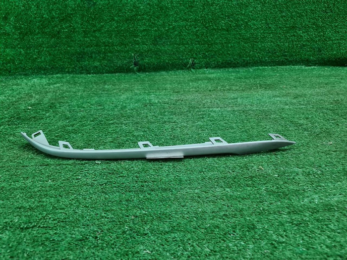 Накладка переднего бампера BMW 5er G30 (2017-2020)