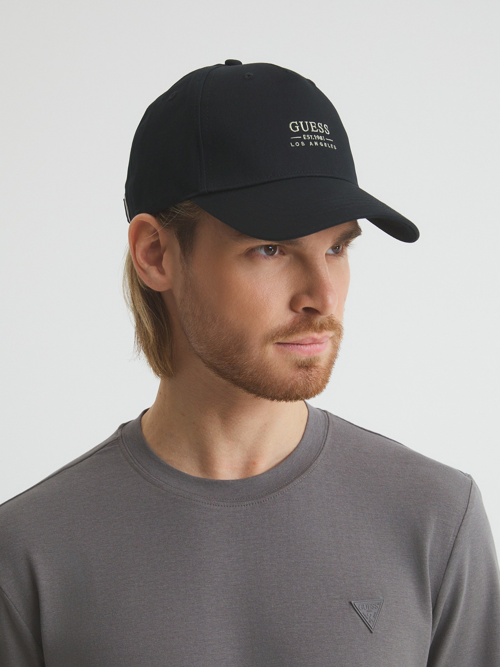 Кепка мужская GUESS