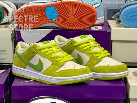 Nike SB Dunk Low Green Apple
