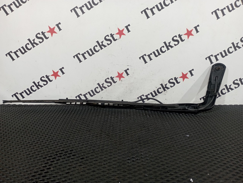 Поводок стеклоочистителя