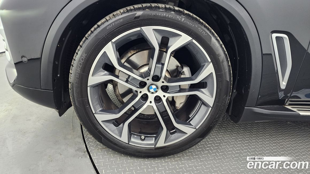 BMW X5 (G05) xDrive 40i xLine (01.2022)