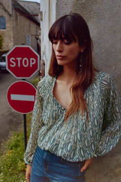 ZARA ТОП ИЗ ТКАНИ С ПРИНТОМ И БЛЕСТЯЩЕЙ НИТЬЮ, РАЗНОЦВЕТНЫЙ