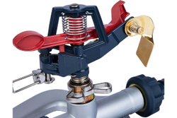 Разбрызгиватель импульсный на металлической подставке Elitech SP 008IM Garden 206075