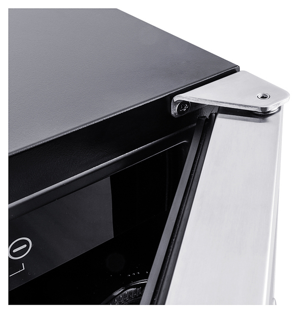 Винный шкаф Temptech Premium WPQ38SCB черный