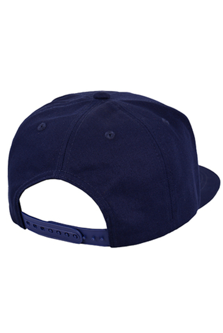Бейсболка темно-синяя с прямым козырьком и застежкой сзади