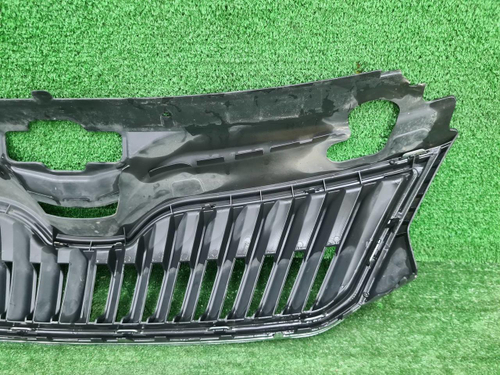 Решетка радиатора Skoda Rapid 1 (2012-2020)