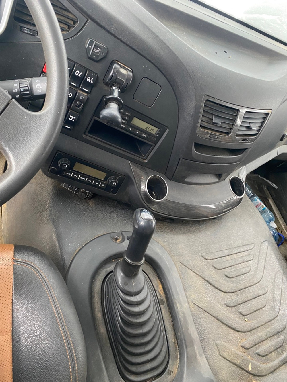 FAW J6 6x6 Самосвал CA3250P66K24L1TE5 (Дизельный, 11,1 л, 420 л.с., МТ)