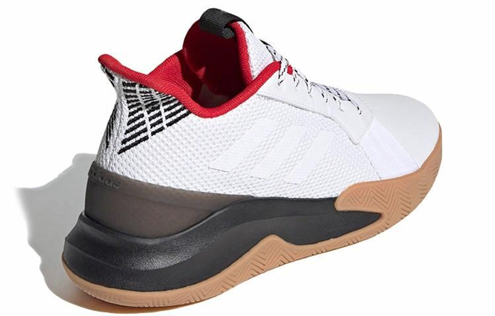 Кроссовки Adidas Runthegame