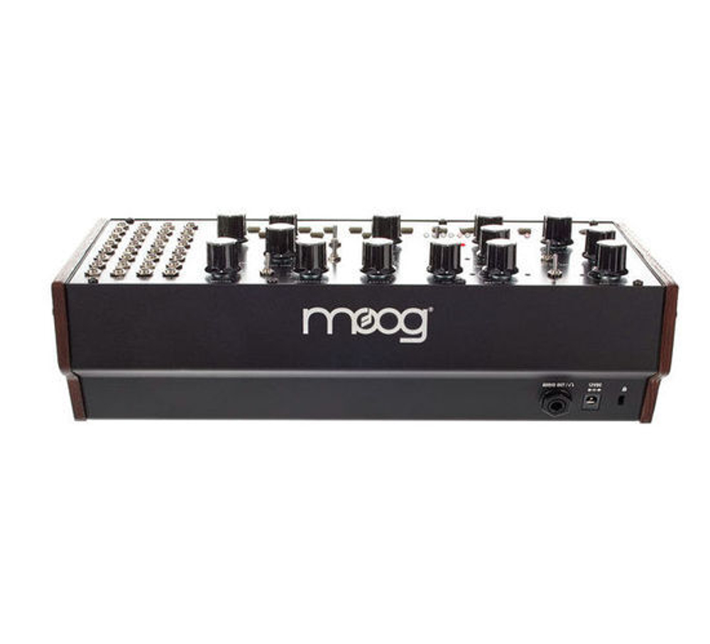Moog Mother-32 Аналоговый синтезатор