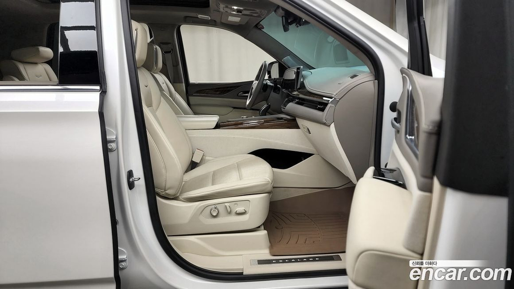 Cadillac Escalade 5 Generation 6.2 (08.2021)