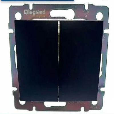 0308 Legrand Выкл. 2 кл. прох. чёрный