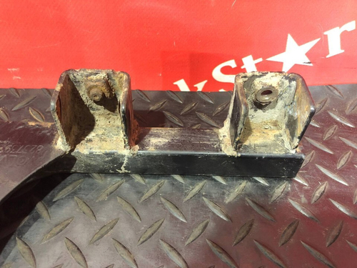 Кронштейн крыла правый