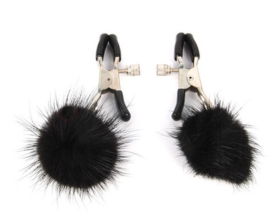 Регулируемые черные зажимы для сосков с меховым пушком Clamps (Цвет: черный)