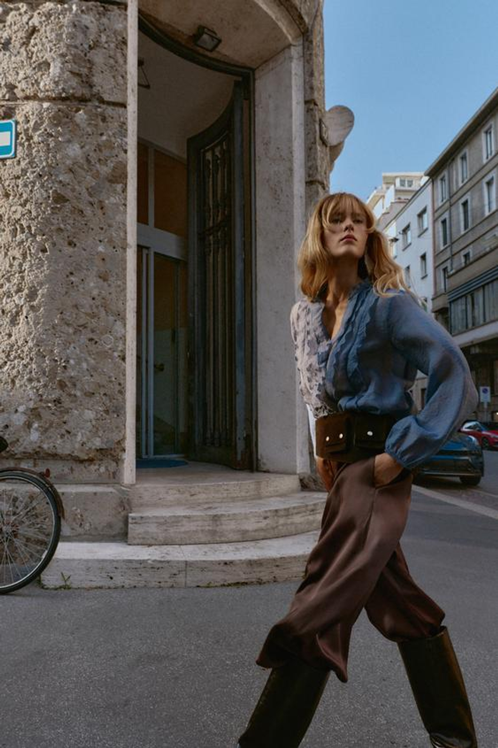 ZARA БРЮКИ-БАГГИ ИЗ АТЛАСНОЙ ТКАНИ, КОРИЧНЕВЫЙ