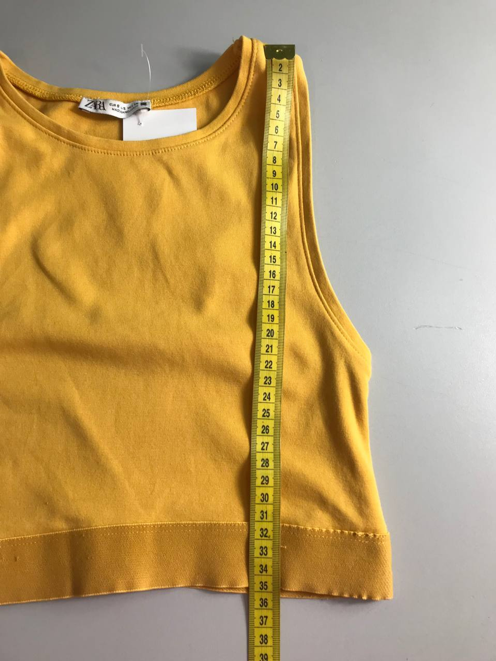 Топ Zara короткий, маркировка S, визуально 44 размер