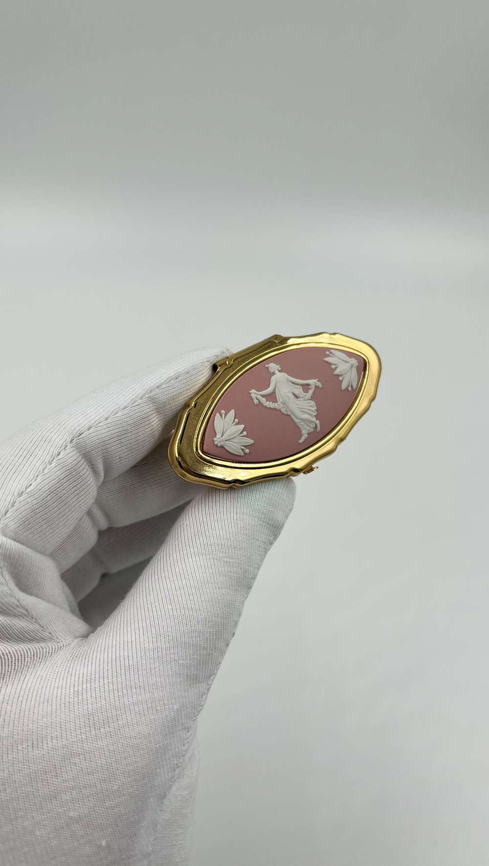 Футляр для помады с зеркалом Wedgwood&Stratton
