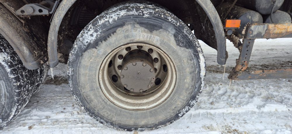 КамАЗ 6520 6x4 Самосвал 6520-3026012-53 (Дизельный, 11,7 л, 400 л.с., МТ)