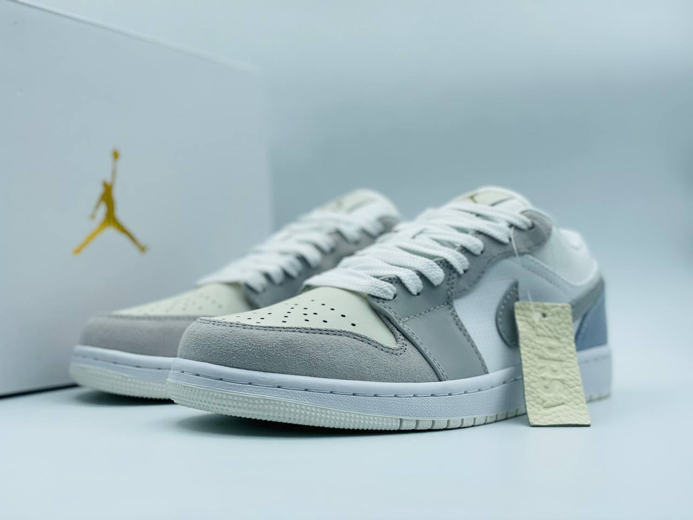 Кроссовки Nike Air Jordan 1 Low Paris WMNS