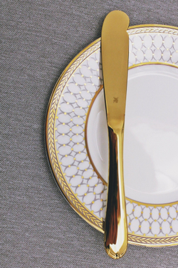 Wedgwood - Десертная тарелка Renaissance Grey 18 см / артикул   1065311  / GTIN 701587471848