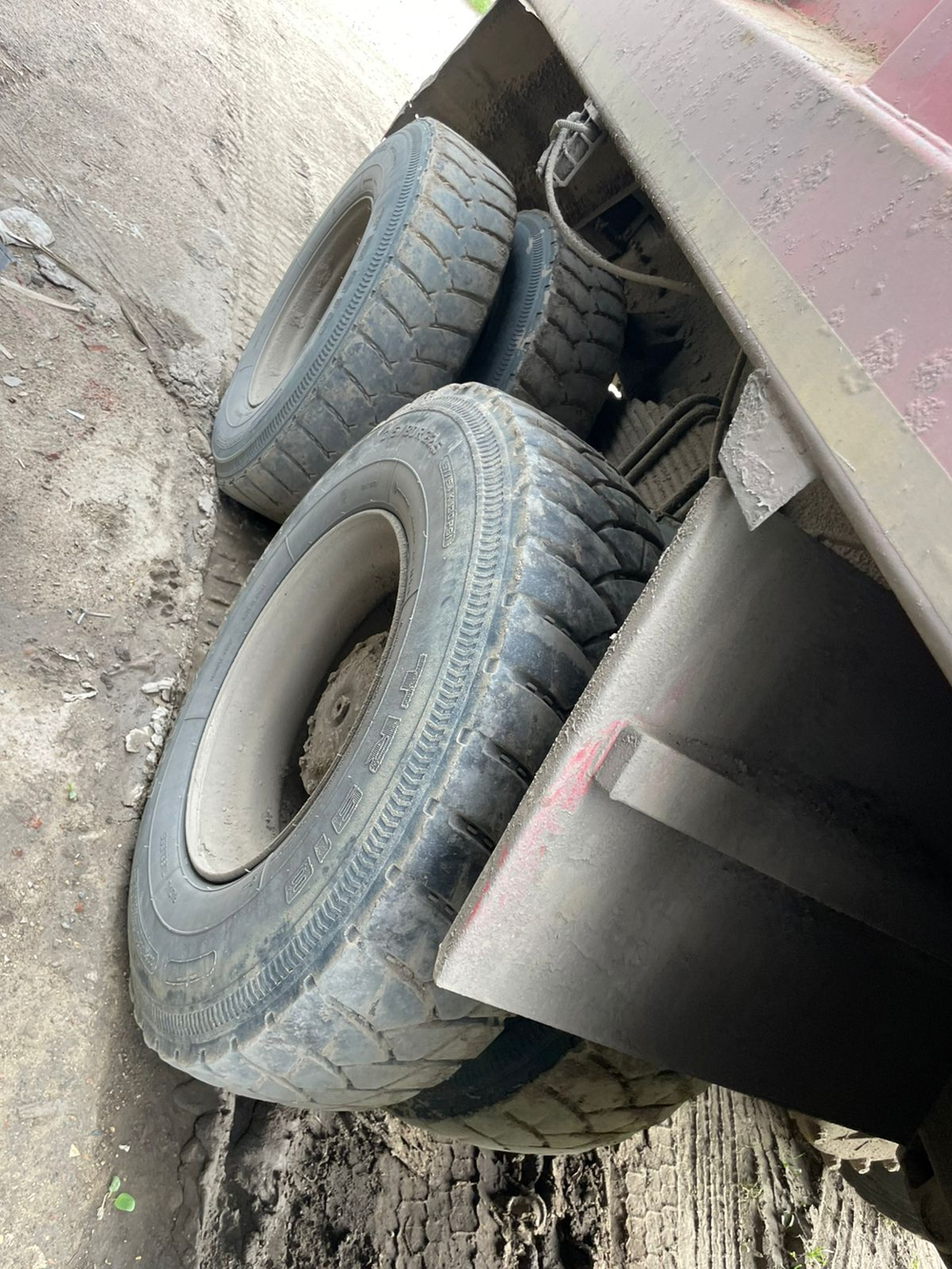 HONGYAN 908 8x4 Самосвал CQ3406HV39 (Дизельный, 8,7 л, 387 л.с., МТ)