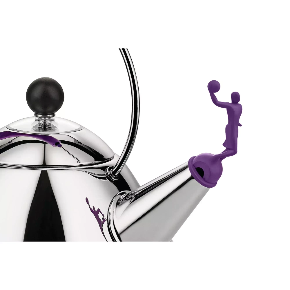 Alessi - Чайник 9093 со свистком, 2л, баскетболист, фиолетовая ручка / артикул   9093 VA  / GTIN 8003299471669