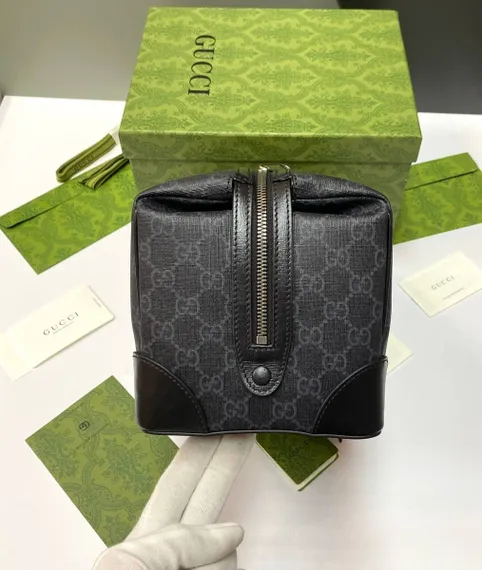 Косметичка Gucci GG с логотипом Interlocking G