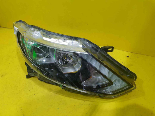 Битая Фара правая Nissan Qashqai J11 13-19 галоген