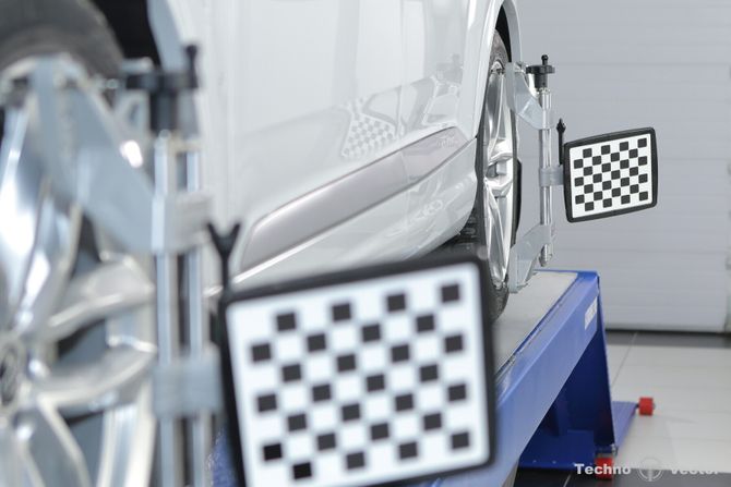 ТехноВектор (7204 KAS) стенд сход-развал 3D