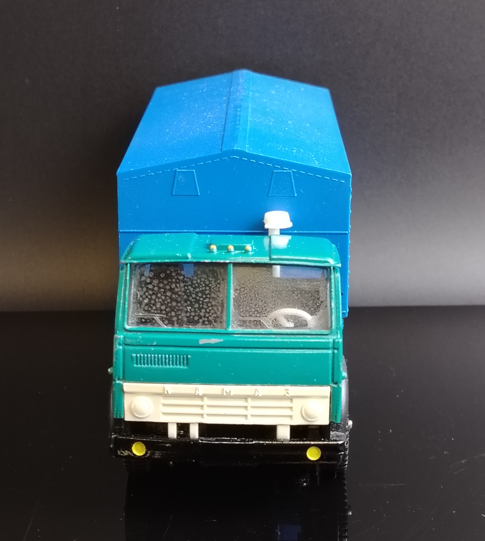 Модель автомобиля "Камаз - 5320" в масштабе 1:43, пластик, металл, СССР, 1970-1990 гг.
