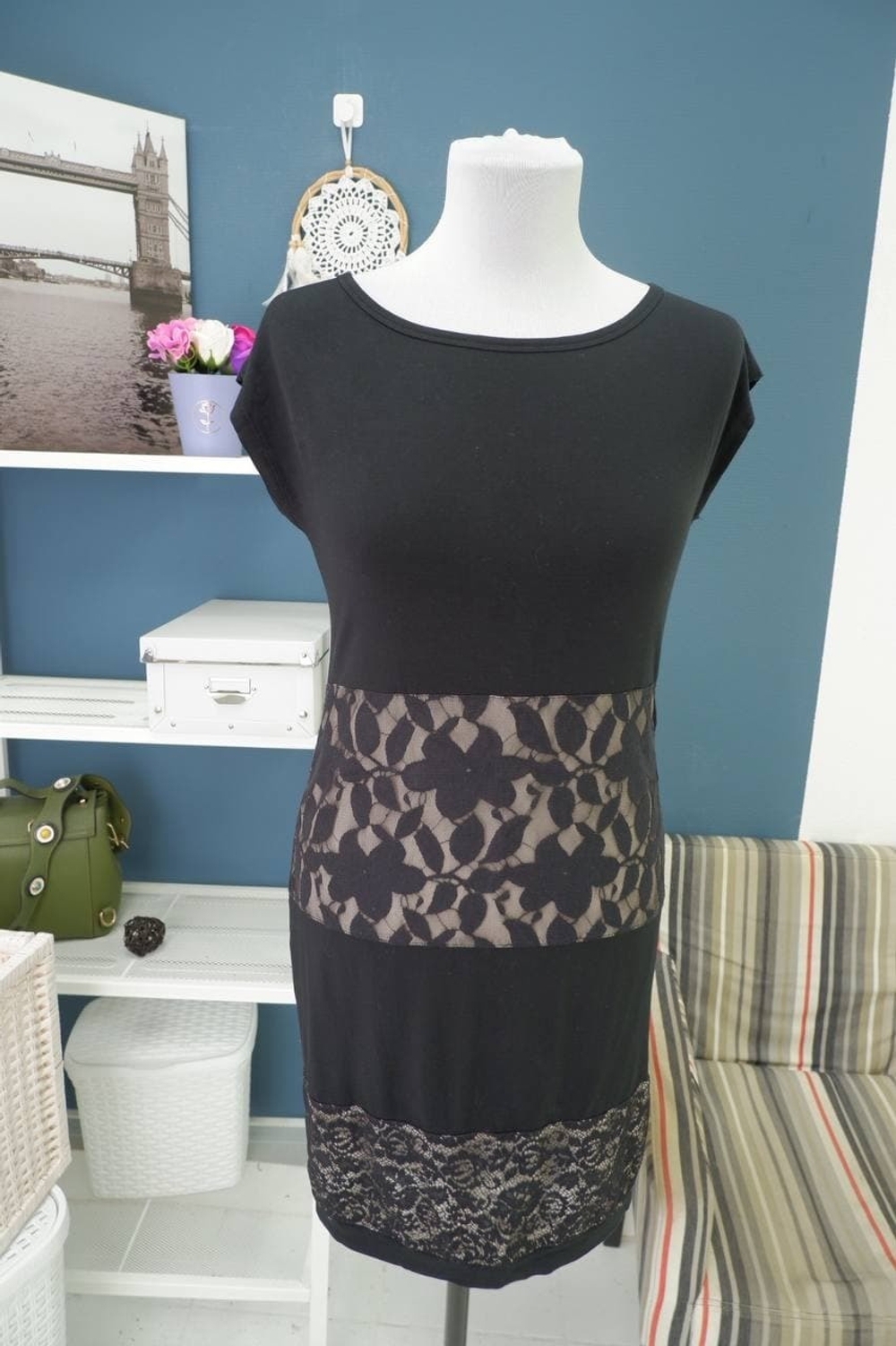 Платье Intimissimi с кружевом 44 размер