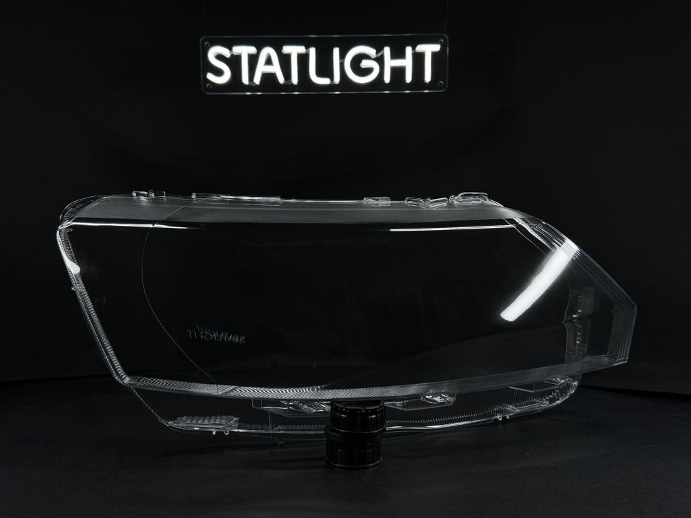 Правое стекло фары Skoda Rapid 1 2012-2017