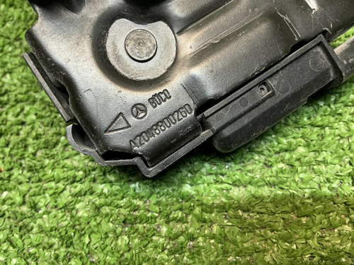 Замок капота Mercedes C w205 (2014-2023)