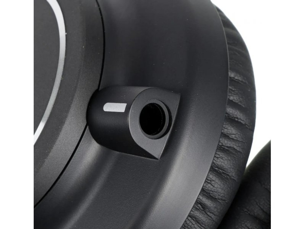 Наушники Audio-Technica ATH-M70X черный