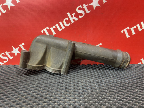 Патрубок корпуса термостата