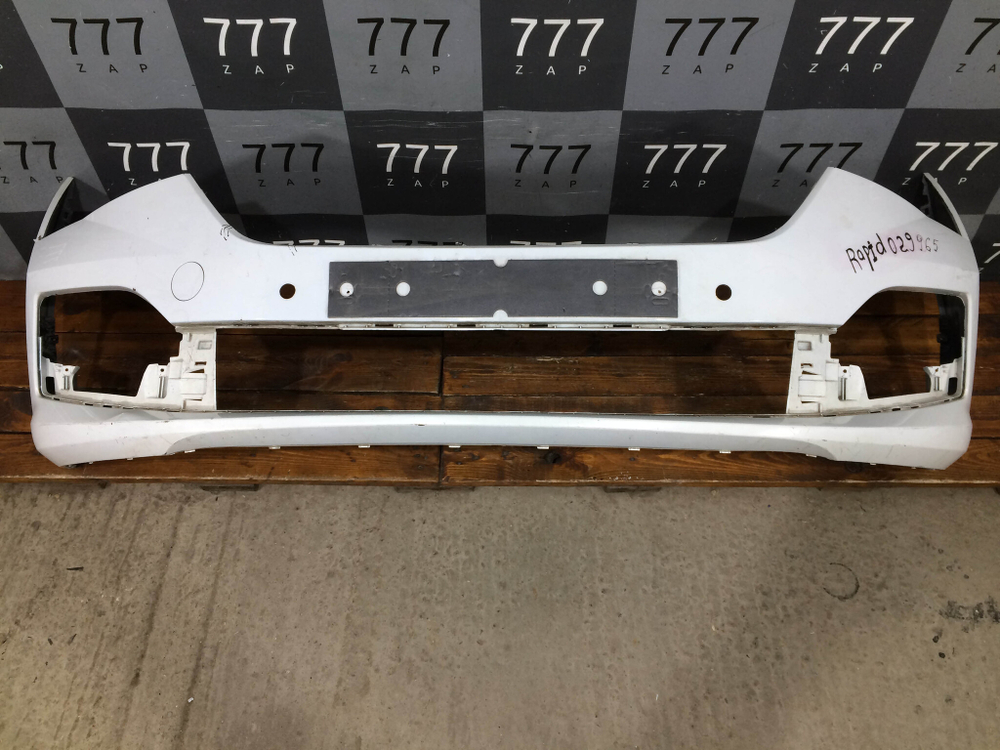 Бампер передний Skoda Rapid 2 20-нв Б/У Оригинал 60U807221M