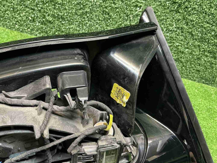 Зеркало правое BMW X6 F96 (2019-н.в.) 9 контактов