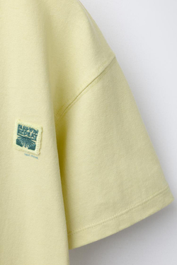 ZARA ОДНОТОННАЯ ФУТБОЛКА С НАШИВКОЙ, ЛАЙМОВЫЙ