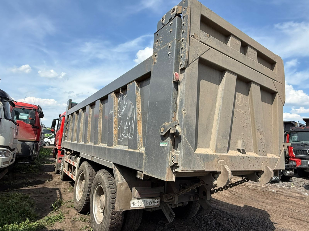 Shacman (Shaanxi) SX* 8x4 Самосвал SX33186V366 (Дизельный, 11,6 л, 440 л.с., МТ)