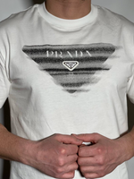 Футболка Prada