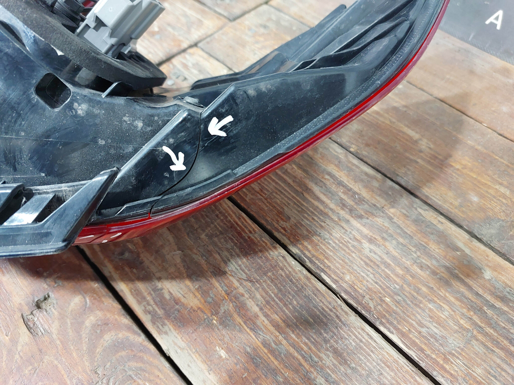 Фонарь задний левый Volvo XC40 17-нв Б/У Оригинал 31446790