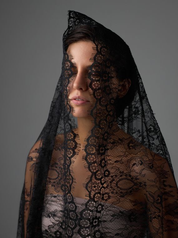 07-02 БРАК Кружево реснички (шантильи) широкое, 75 см, черный 170