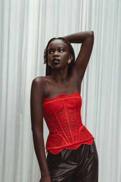 Удлиненный корсетный топ из кружева