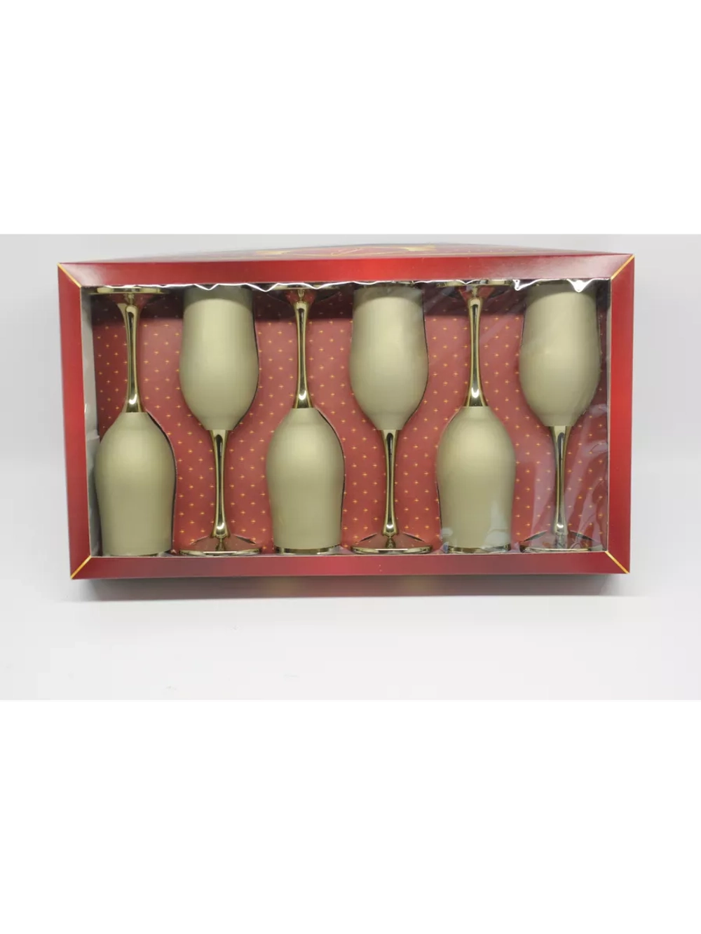 Бокалы для вина, шампанского.