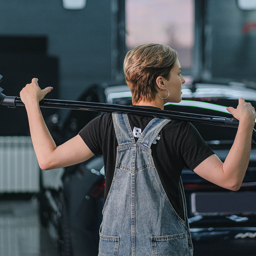 Пылесос для сухой и влажной уборки BORT BSS-1220-M